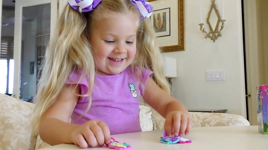 دیانا و اسباب بازی ها - تخم مرغ های شانسی دیانا